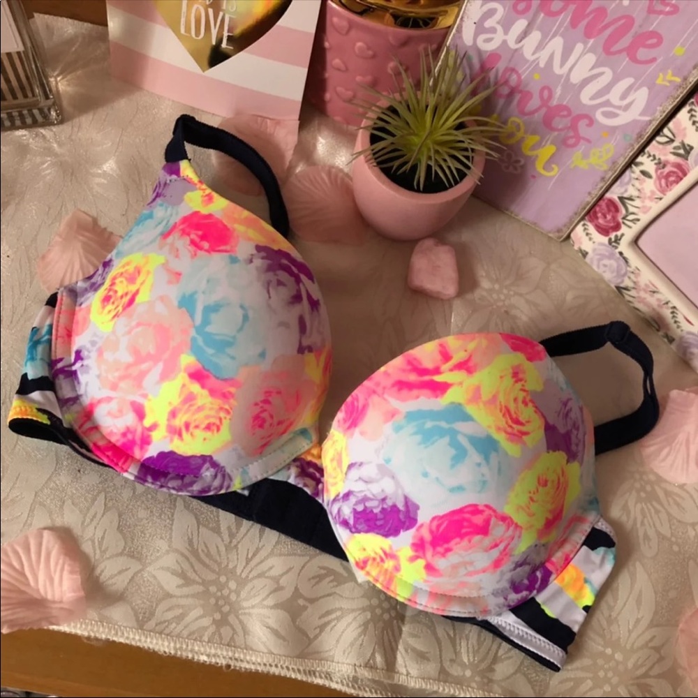 Victoria’s Secret Pink Bra